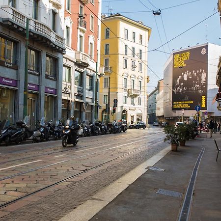 Castle Apartment Near Duomo มิลาน ภายนอก รูปภาพ